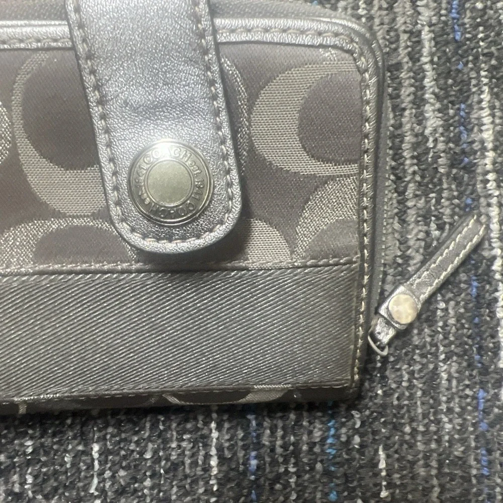 COACH Gray Silver Tan Strap Signature Canvas Crossbody Leather trim Bag W/Wallet